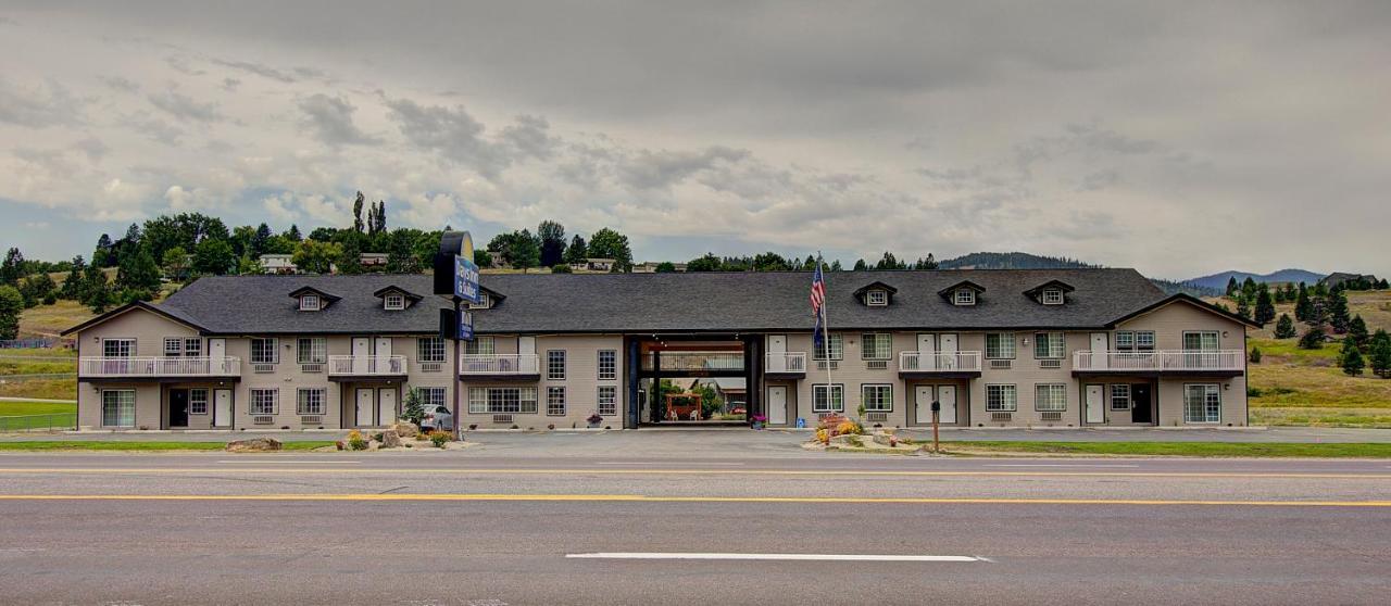 Days Inn & Suites By Wyndham Lolo Kültér fotó